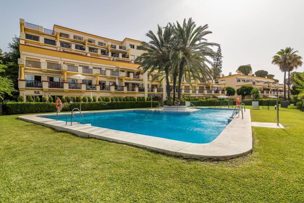 Oleholidays 1106 Romana Playa Primera Linea Playa Marbella Esterno foto