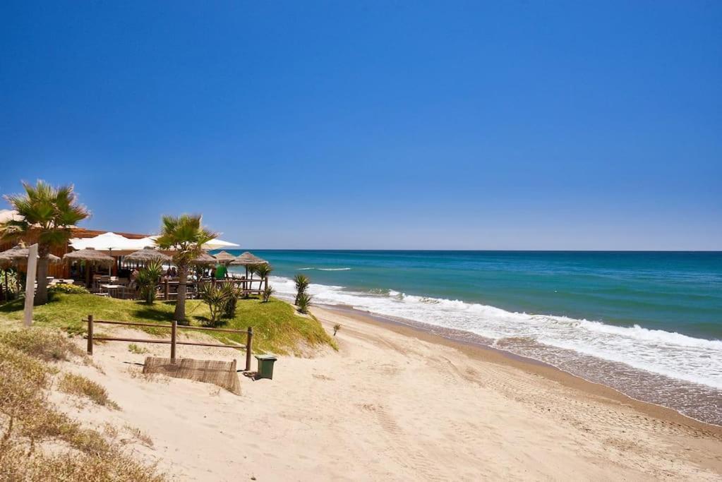 Oleholidays 1106 Romana Playa Primera Linea Playa Marbella Esterno foto